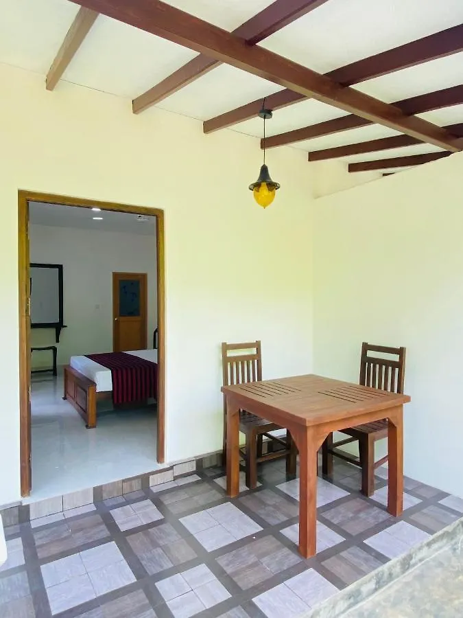 The Hutt Habarana Hotel 0*,